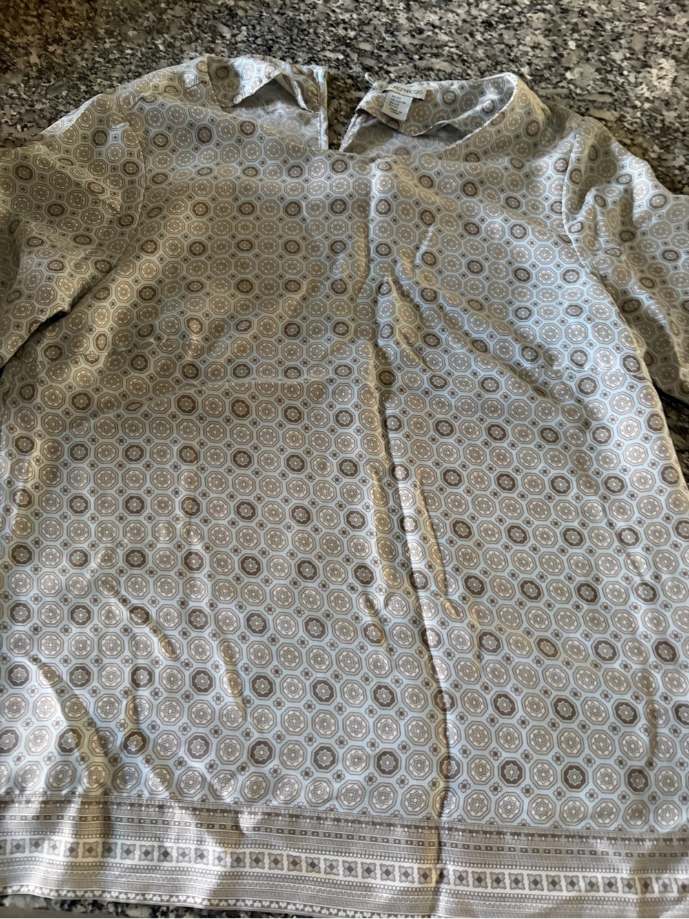 Women’s Cream & Gray Patterned Short-Sleeve Blouse